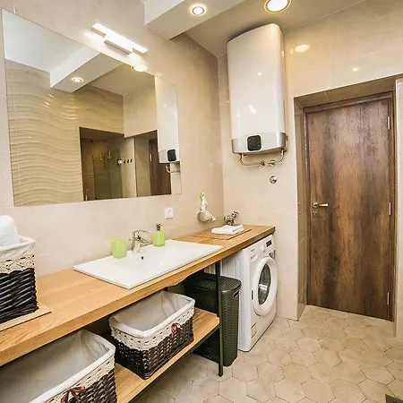 Cosmopolitan * Belgrade