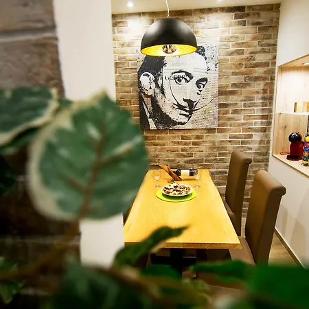 Apartment Cosmopolitan *